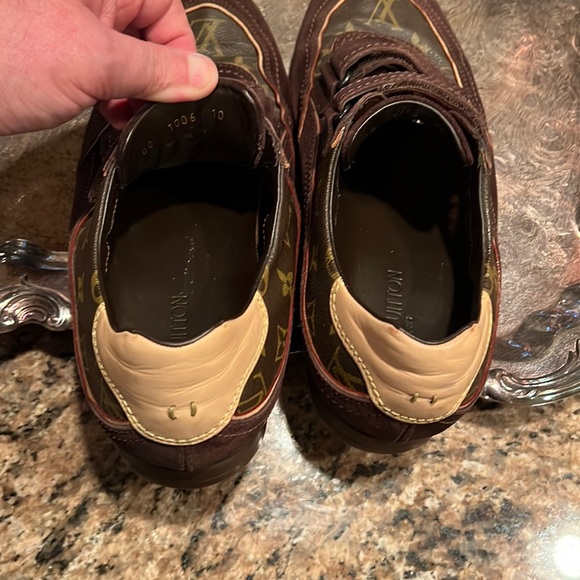 Louis Vuitton Monogram Canvas and Suede - Picture 4 of 4